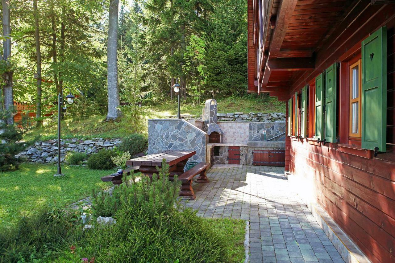 Natural Wooden Sweetheart Padeski Vrh Bagian luar foto